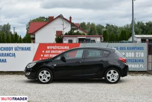 Opel Astra 2011 1.4 140 KM