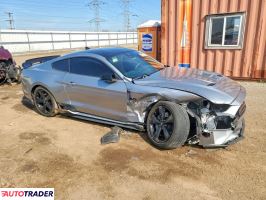 Ford Mustang 2022 5