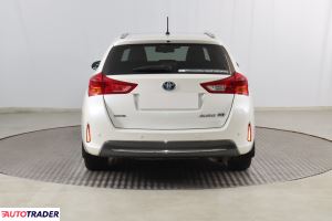 Toyota Auris 2014 1.8 134 KM