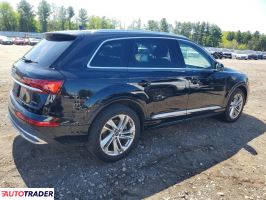 Audi Q7 2021 3
