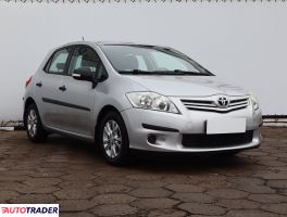 Toyota Auris 2011 1.3 97 KM