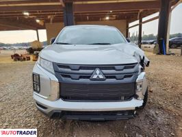 Mitsubishi Outlander 2024 2