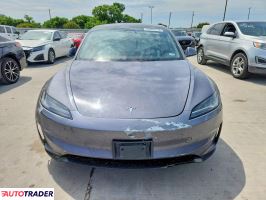 Tesla Model 3 2024