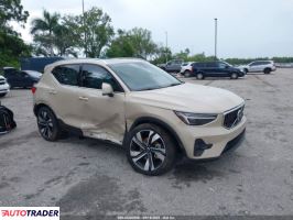 Volvo XC40 2025 2 Volvo XC40 2025 2