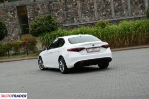 Alfa Romeo Giulia 2018 2.1 136 KM