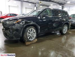 Toyota Highlander 2021 3
