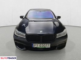 BMW 750 2017 4.4 449 KM