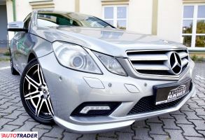 Mercedes E-klasa 2011 3.5 306 KM