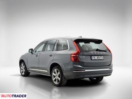 Volvo XC90 2022 2.0 235 KM