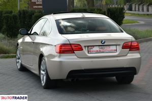 BMW 328 2012 3.0 233 KM BMW 328 2012 3.0 233 KM