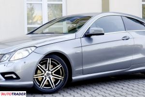 Mercedes E-klasa 2011 3.5 306 KM