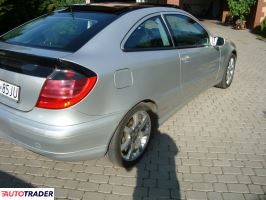 Mercedes C-klasa 2002 1.8 140 KM Mercedes C-klasa 2002 1.8 140 KM