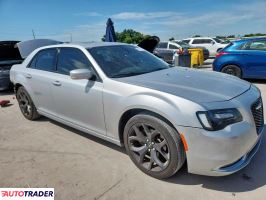Chrysler 300C 2022 3