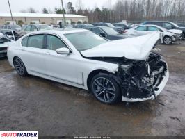 BMW 750 - zobacz ofertę