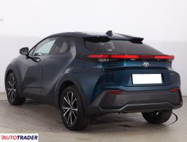 Toyota C-HR 2023 1.8 138 KM
