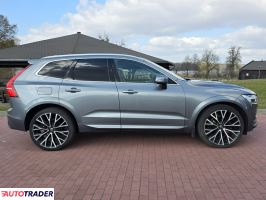 Volvo XC60 2020 2.0 254 KM