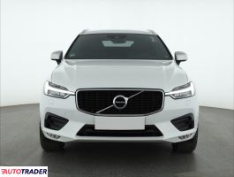 Volvo XC60 2018 2.0 231 KM