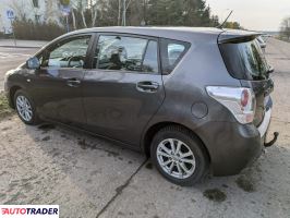 Toyota Verso 2011 2.0 126 KM