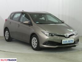 Toyota Auris 2015 1.4 88 KM Toyota Auris 2015 1.4 88 KM