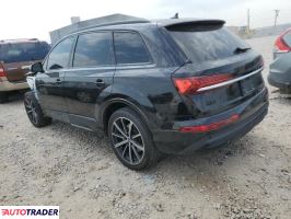 Audi Q7 2021 3