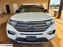 Ford Explorer 2022 3