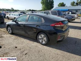 Hyundai IONIQ Hybrid 2020 1