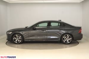 Volvo S60 2019 2.0 187 KM