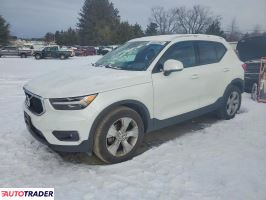 Volvo XC40 - zobacz ofertę