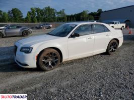 Chrysler 300C 2021 3