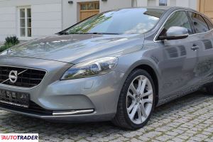 Volvo V40 2014 2.0 190 KM