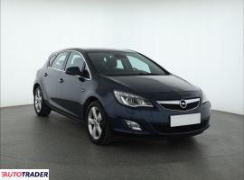 Opel Astra 2010 1.6 177 KM