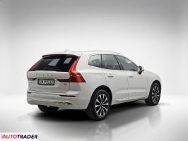 Volvo XC60 2022 2.0 197 KM