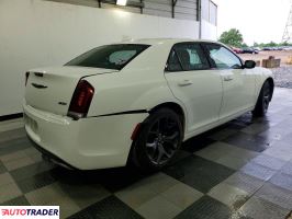 Chrysler 300C 2021 3