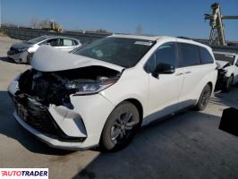Toyota Sienna 2024 2