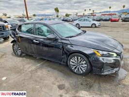 Nissan Altima 2025 2