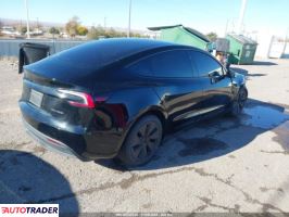 Tesla Model 3 2025
