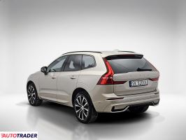 Volvo XC60 2023 2.0 250 KM