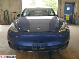 Tesla Model Y 2022 Tesla Model Y 2022