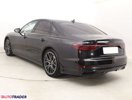 Audi A8 2019 3.0 335 KM