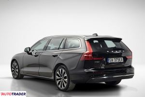 Volvo V60 2022 2.0 163 KM