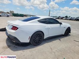 Ford Mustang 2025 5