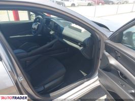 Hyundai Elantra 2025 2