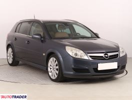 Opel Signum 2006 1.9 147 KM