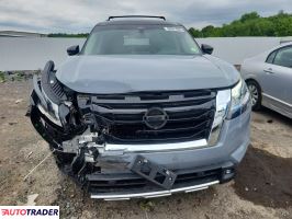 Nissan Pathfinder 2022 3