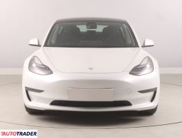 Tesla Model 3 2023 490 KM