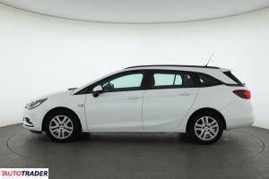 Opel Astra 2016 1.4 123 KM